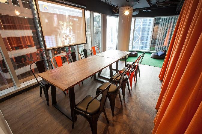 Thinkaholic Co-working Space 想+立刻 共享工作間